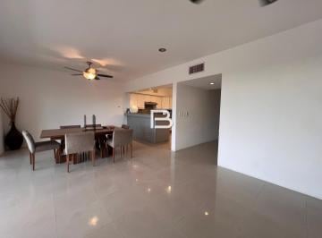 Departamento · 120m² · 3 Recámaras · 2 Estacionamientos · Departamento en Renta Cancún Towers