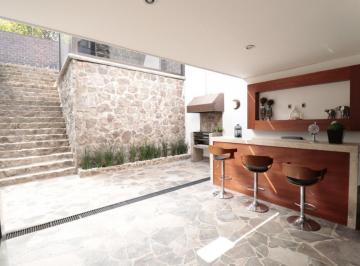 Casa · 466m² · 4 Recámaras · 2 Estacionamientos · Casa Venta Precio Oportunidad Acabados Modernos Gran Jardín Zona Norte León Gto