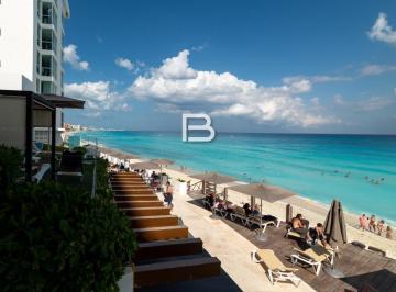 Departamento · 250m² · 3 Recámaras · 2 Estacionamientos · Penthouse en Venta Frente Al Mar