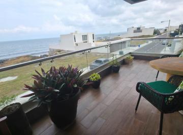Casa · 527m² · 4 Recámaras · 3 Estacionamientos · Casa en Venta con Alberca y Recámara Planta Baja en Playas del Conchal Riviera Veracruzana Alvarado