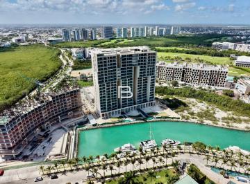 Departamento · 241m² · 3 Recámaras · 2 Estacionamientos · Departamento en Puerto Cancún