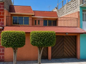 Casa de 3 habitaciones, Nezahualcóyotl · Casa Adjudicada en Neza con Bbva, Se Muestran Papeles!