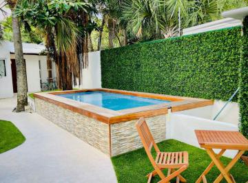 Edificio , Cozumel · Edificio de 6 Acogedoras Suites, Rodeado de Jardines, Amueblado y Equipado, en Venta