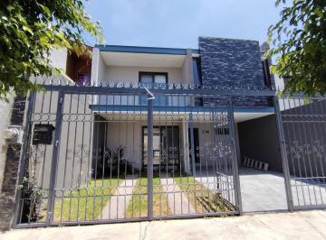 Casa · 182m² · 3 Recámaras · 2 Estacionamientos · Casa en Renta en Jardines Universidad