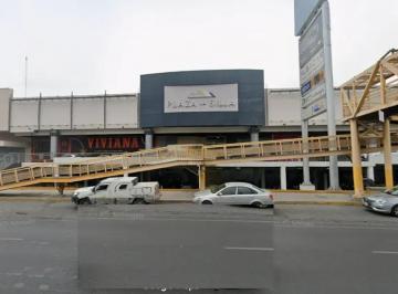 1 · Local Comercial en Venta de 139 m² en Plaza La Silla
