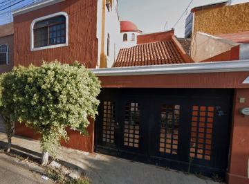 Casa de 3 habitaciones, Zamora · Inversion 70% Debajo de Precio Mercado Casa de 215 m² con 3 Recámaras en Venta en El Carmen