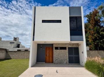 0b8c0bcc63d280e649aa22bdc16269c2f7131534e92b1c106778fb83833b6acf · Casa Nueva en Venta en Zoi Santa Anita
