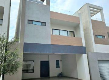 Casa de 3 habitaciones, Monterrey · Casa en Renta en Cumbres San Agustín Sector Chelsea en Monterrey Nuevo León