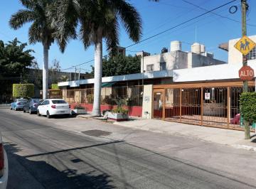 Casa uso de suelo de 6 habitaciones, Guadalajara · Casa en Venta en Ladrón de Guevara / Minerva