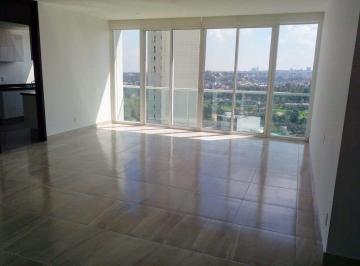 e1f19e84954d5e53d5e8b1874bfeb893d06c60bdd2861f1a812dea0691843998 · Amplio y Luminoso Bosque Real con Vista Al Campo de Golf