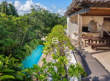 Villa · 375m² · 4 Recámaras · 2 Estacionamientos · Villa en Venta en Tulum de 4 Habitaciones con Alberca en Rooftop