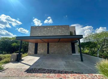 Casa en condominio de 3 habitaciones, Querétaro · Residencia en Venta en Condominio. Altozano El Nuevo Queretaro, Queretaro