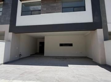 Casa · 285m² · 2 Estacionamientos · Casa Nueva en Alcazar Dominio Cumbres