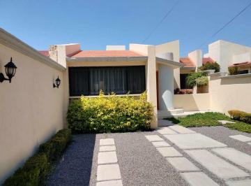 Casa · 130m² · 3 Recámaras · 2 Estacionamientos · Renta Casa un Piso Residencial Tejeda Ideal Adultos Mayores Cerca Hospitales