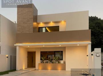 Casa · 182m² · 3 Recámaras · 2 Estacionamientos · Casa en Venta en Fraccionamiento Lomas del Dorado, Boca del Río