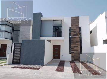 Casa · 165m² · 3 Recámaras · 2 Estacionamientos · Casa en Venta Fracc. Lomas del Sol Riviera Veracruzana, Alvarado