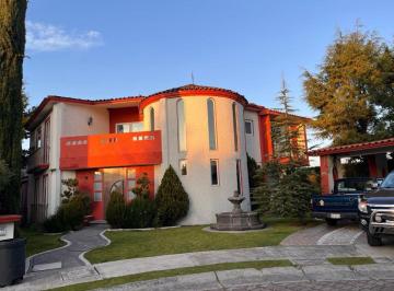 Casa en condominio de 4 habitaciones, Zinacantepec · Casa en Renta en Valle de Zamarrero, Toluca.