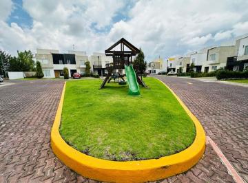 Casa de 3 habitaciones, Toluca · Ubicación Estratégica a Solo 5 Minutos de Ciudad Universitaria Uaeméx, con Rápido Acceso a Paseo Tol