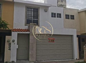 Casa · 136m² · 3 Recámaras · 2 Estacionamientos · Casa en Venta Porto Real Celaya
