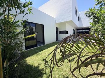 Casa · 216m² · 4 Recámaras · 3 Estacionamientos · Casa en Venta Punto Lomas Riviera Veracruzana Alvarado Veracruz