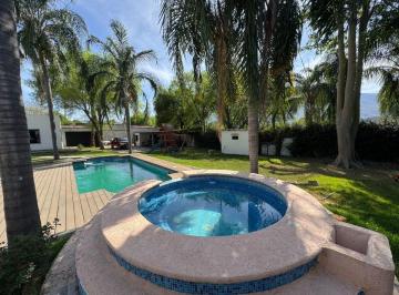 Quinta de 4 habitaciones, Santiago · Quinta en Venta en Santiago en Huajuquito en Santiago Nuevo Leon