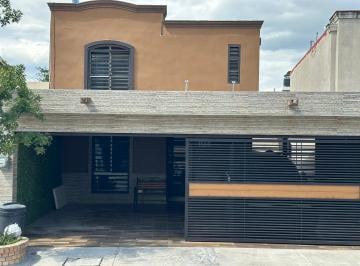 N/A · Excelente Casa Habitación en Renta, Totalmente Equipada y Lista Para Habitar, Ubicada en Una de Las