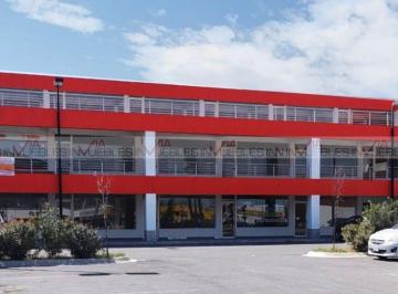 Local comercial · 70m² · 60 Estacionamientos · Local Comercial en Renta en Barrio Aztlán