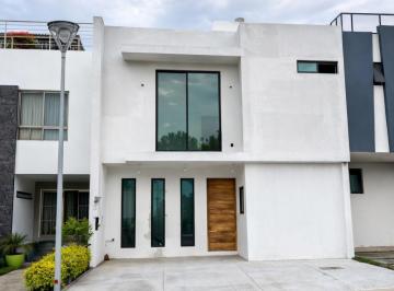 Casa en condominio · 186m² · 3 Recámaras · 2 Estacionamientos · Casa Totalmente Nueva