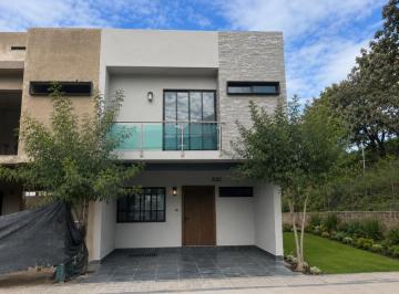 Casa en Condominio en Venta en Altavista Fraccionamiento · Casa en Condominio en Venta en Altavista Fraccionamiento