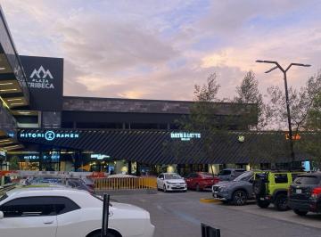 Local comercial · 72m² · 65 Estacionamientos · Local en Renta Plaza Tribeca Aguascalientes