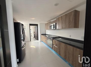 Departamento · 195m² · 3 Recámaras · 4 Estacionamientos · Departamento en Renta en Bosque Real
