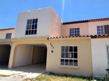 1 · Casa en Venta en Hacienda El Refugio, Gómez Palacio - Ubicación Ideal en Privada