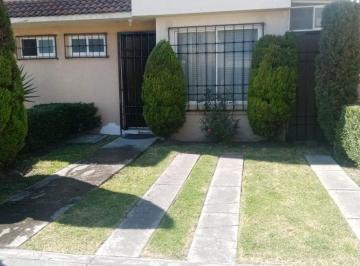 Casa en condominio de 3 habitaciones, Toluca · Casa en Renta en Toluca Ftto Las Misiones a 10 Minutos Plaza Santin