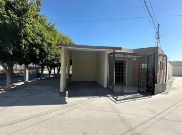 1 · Casa en Renta en Residencial Colonial Las Rosas, 1 Planta