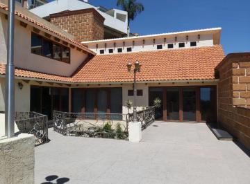 Casa · 550m² · 4 Recámaras · 4 Estacionamientos · Casa en Venta Pedregal de Echegaray