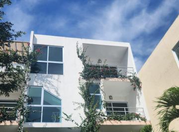Departamento · 170m² · 4 Recámaras · 1 Estacionamiento · Departamento Nuevo de 4 Rec. y Rooftop Privado Exclusivo en Venta en Playa del Carmen