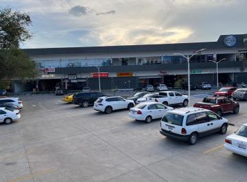 Local comercial · 84m² · 4 Estacionamientos · Oficina en Renta en Valle de León en Europlaza