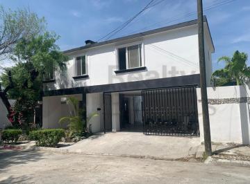 564382 · Casas en Renta en La Montaña