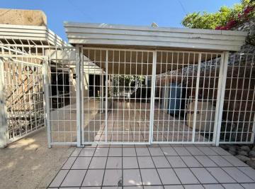 1 · Casa en Renta en San Isidro, Torreón con Gran Jardín