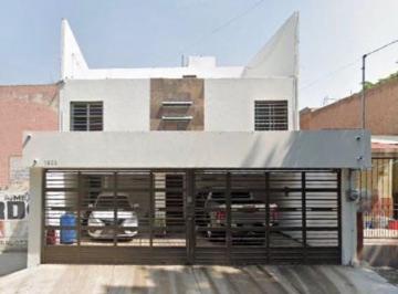 Casa de 3 habitaciones, Guadalajara · Casa en Venta Jardines del Rosario, Guadalajara Jalisco