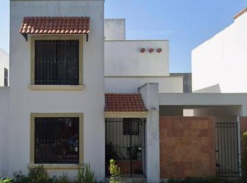 Casa en Venta de 3 habitaciones Cd Caucel · Oportunidad 60% Debajo de Precio Comercial! Casa de 240 m² en Gran Santa Fe Caucel Yucatan