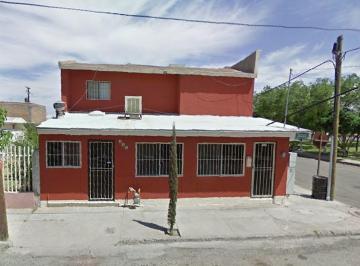 Casa de 4 habitaciones, Juárez · Casa en Venta en Chihuahua, Calle Virginia.
