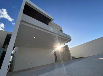 1 · Venta de Casa en Temozón Norte Mérida Yucatán Privada con Amenidades de Lujo