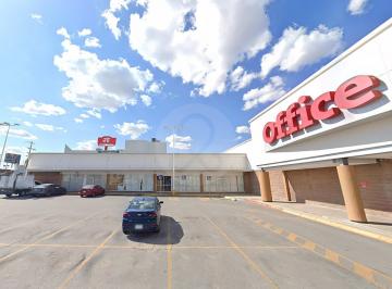 Local comercial · 2340m² · 12 Estacionamientos · Local en Renta en Angel Trías