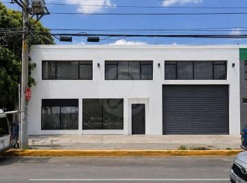 Nave industrial · 1337m² · Binyamin: Nave Industrial en Renta en Santiago