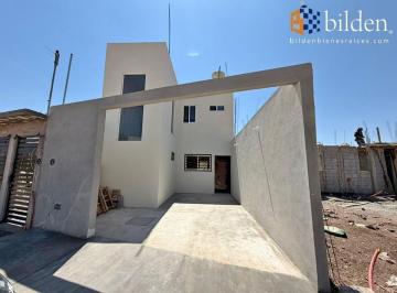 Casa · 122m² · 3 Recámaras · 1 Estacionamiento · Casa en Venta en Fracc. Ciudad San Isidro Durango