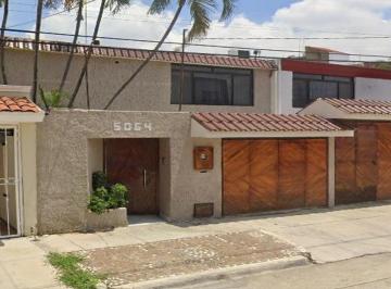 Casa en Venta de 4 habitaciones Fraccionamiento Real Vallarta · Casa en Venta en Durero Real Vallarta
