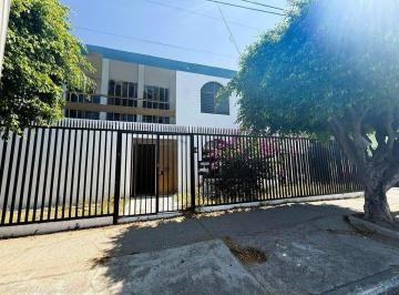 Casa de 5 habitaciones, San Pedro Tlaquepaque · Casa en Venta con Uso de Suelo en Fracc. Revolución, Tlaquepaque, Jalisco