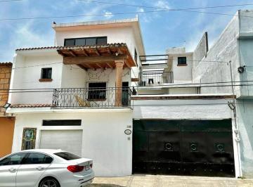 Casa de 4 habitaciones, Cuernavaca · En Venta Casa en Col. Sátelite Cuernavaca Morelos