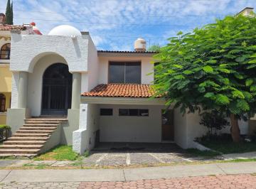 Casa · 325m² · 3 Recámaras · 2 Estacionamientos · Casa en Coto Oxford en Parque Regency, Virreyes Residencial